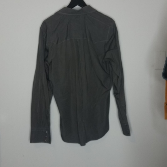 Surface to Air buttondown shirt - Picture 3 of 3